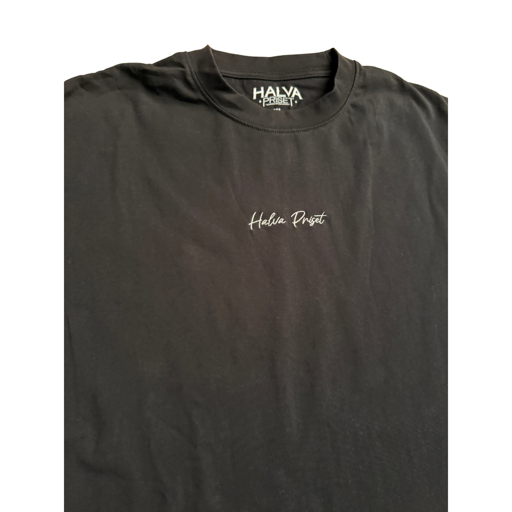 Svart T-shirt - Brodert